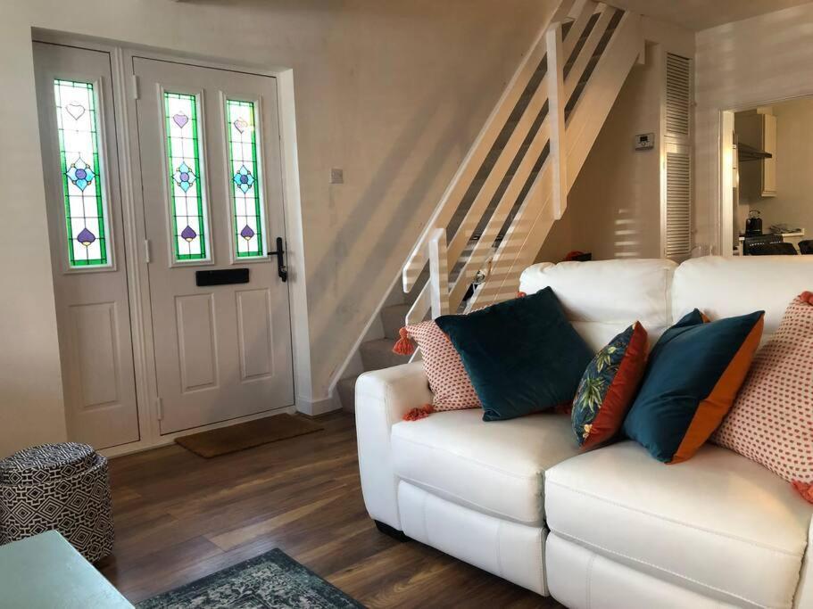 Homely Victorian Terraced Town House With Parking. トーントン エクステリア 写真