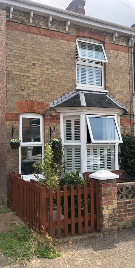 Homely Victorian Terraced Town House With Parking. トーントン エクステリア 写真